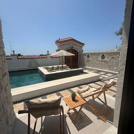 Otel Sevilay Hanim Çeşme