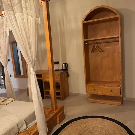 Sevilay Hanim Otel Çeşme