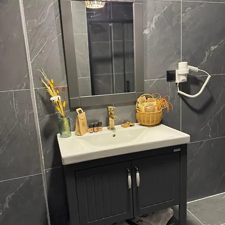 Sevilay Hanim Otel Çeşme